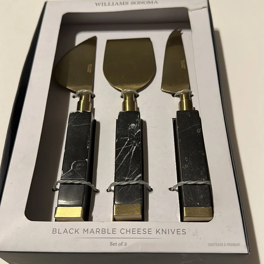 NEW in box. Williams Sonoma Black Marble Cheese Knives